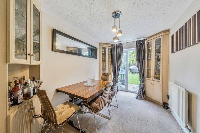 36, Berry Hill, Stanmore photo 4