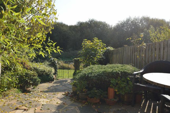 8, The Willows, Rickmansworth photo 4