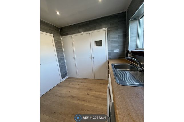 E Aurs Crescent, Barrhead, Glasgow photo 5