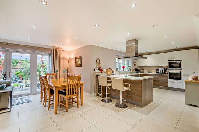 Oaklands, 52, Monks Lane, Berkshire photo 2