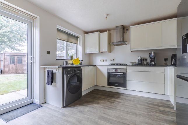 9, Mitre Gardens, Scunthorpe photo 4