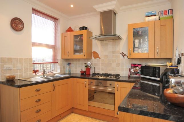 10 Mayfield Terrace, Harrogate photo 3