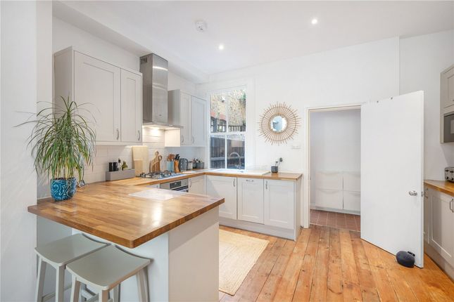 Flat 1, 44, Trinity Rise, London photo 3