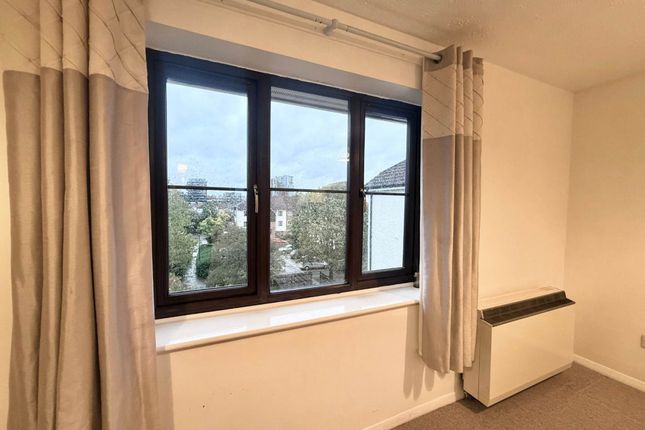 Campion Court, Wembley photo 4