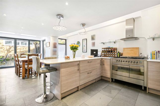 Terraced house for sale in St. Ann's Hill, London