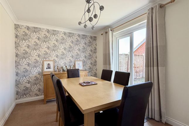 68, Waggoners Way, Hereford photo 4