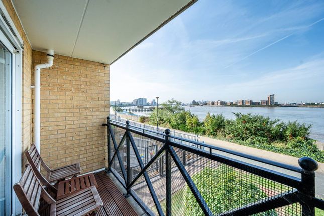 Flat for sale in Anson Place, Thamesmead, London