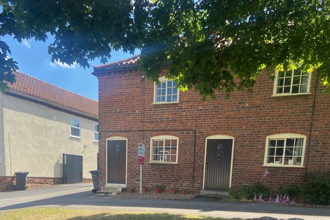 Thumbnail Cottage to rent in Doncaster Road, Bawtry, Doncaster
