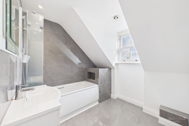 Tyhurst Place, Uckfield photo 3