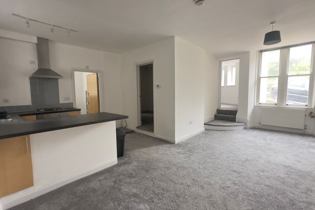 Flat 2, 1, Park Place, Weston-super-Mare photo 2
