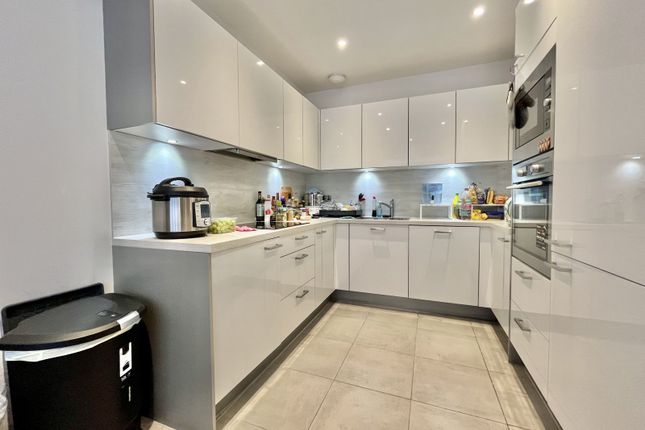 31, Teaseltun, Hampshire photo 2