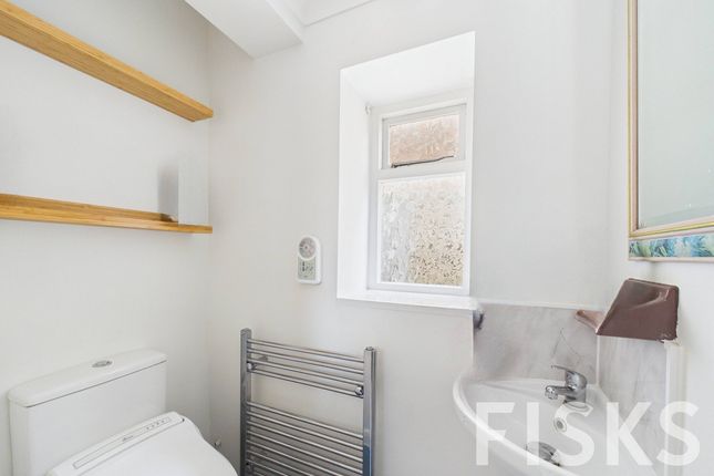 35a, Croft Road, Benfleet photo 4