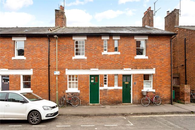 Thumbnail Terraced house for sale in Hayfield Road, Oxford
