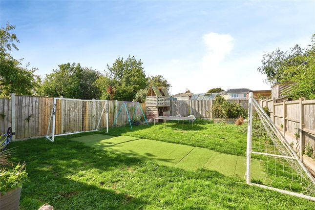 31, Louis Road, Isle of Wight photo 2