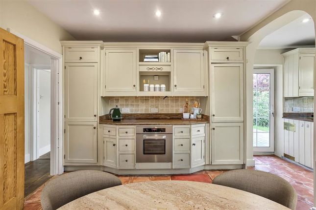 10, Atherton Road, London photo 3