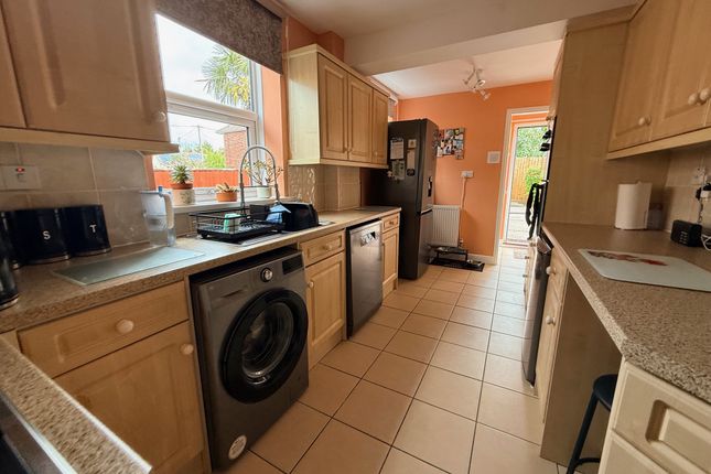 98 Marsh Lane, Yeovil photo 2