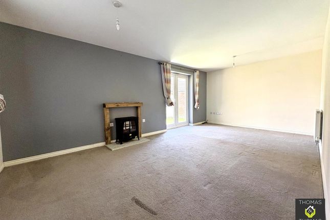 5, Wattisham Road, Quedgeley photo 4