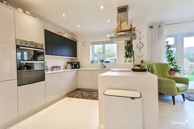11, Vigilance Avenue, Brixham photo 4