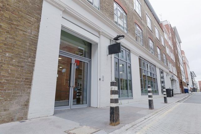 Office to let in 106-109 Saffron Hill, London