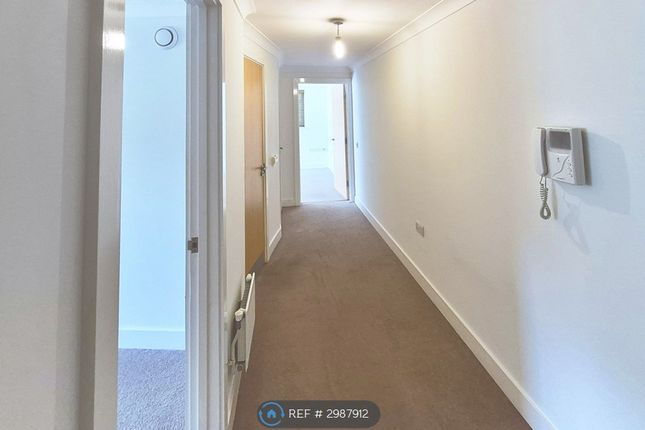 Cranes Lane, Basildon photo 5