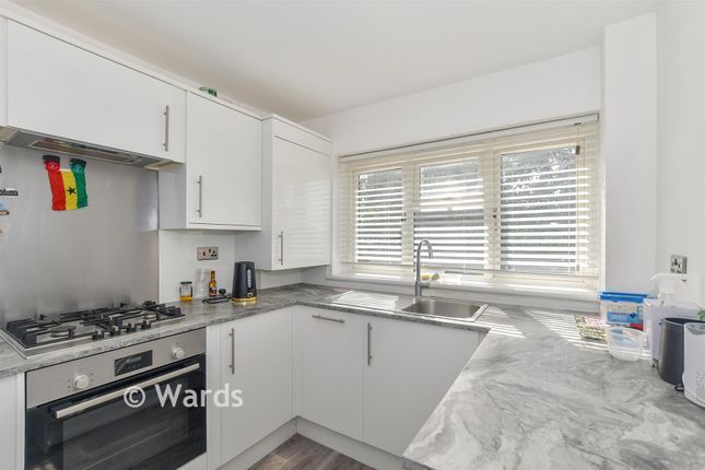 58, Cressfield, Ashford photo 4