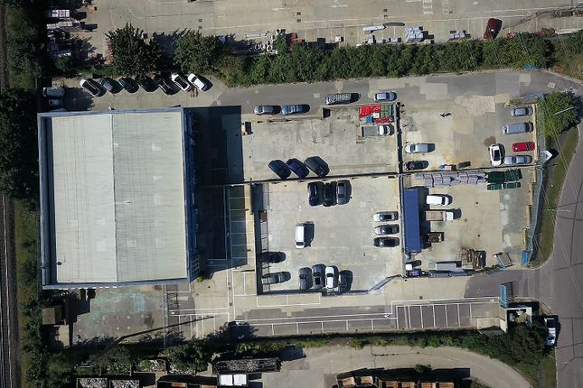 Thumbnail Industrial to let in Yard 2 &amp; Unit 5, Roentgen Court, Roentgen Road, Basingstoke