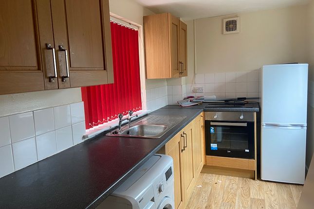 33 Glanmor Road, Llanelli photo 2