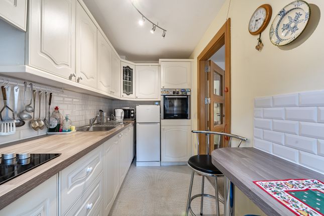 Windsor Court, Pinner photo 4