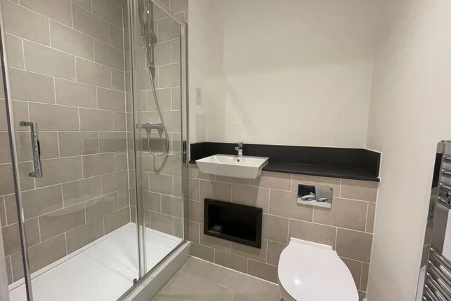 Flat 8 Tabbard Apartments, East Acton Lane, London photo 3