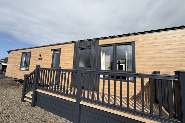 2-bed caravan on LG26, Crofthead Holiday Park, Ayr, £119,995