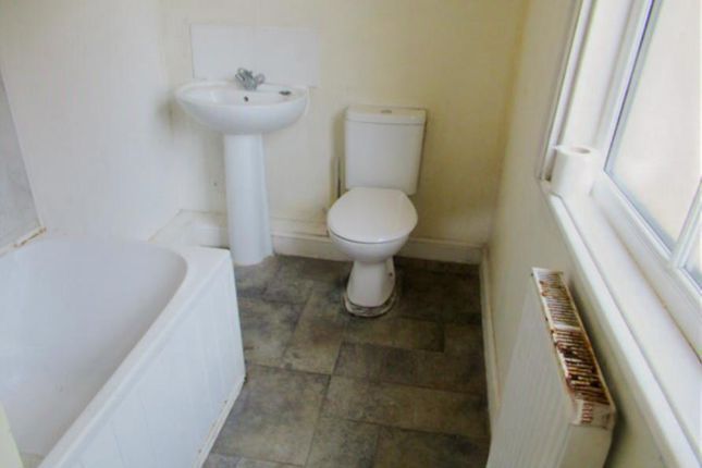 20, Church Street, Brierley Hill photo 3