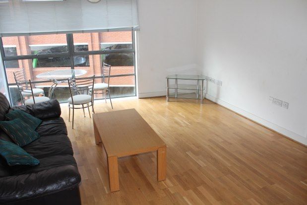 Flat to rent in Avante Court, Kingston Upon Thames