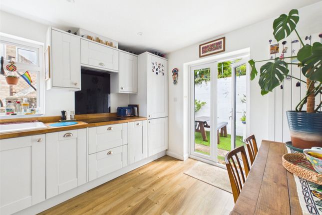 20, Langtoft Road, Gloucestershire photo 3
