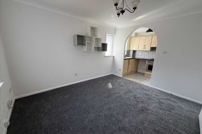 Flat 9, 26, Gilbertstone Court, Birmingham photo 3