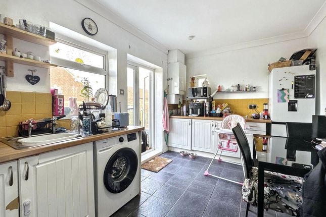 13, Orr Avenue, Sunderland photo 5