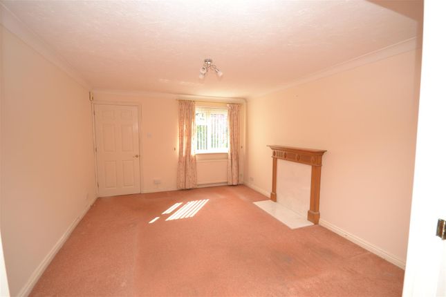 2 Bartons Court, Dunleys Hill, Hook photo 2