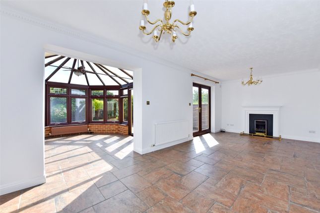 22a, Oak Tree Road, Marlow photo 2