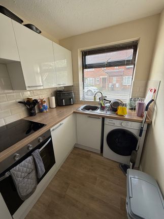 53, Railton Jones Close, Bristol photo 2