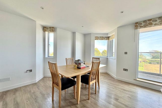 Apartment 6, Holywell Court, 30, King Edwards Parade, Eastbourne photo 5