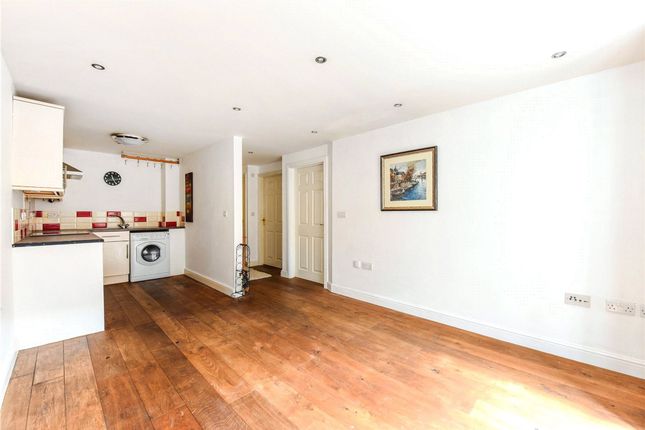 3 Bedford Chambers, Chichester photo 4