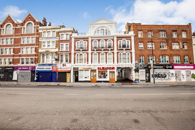 Thumbnail Flat to rent in Whitechapel Road, London