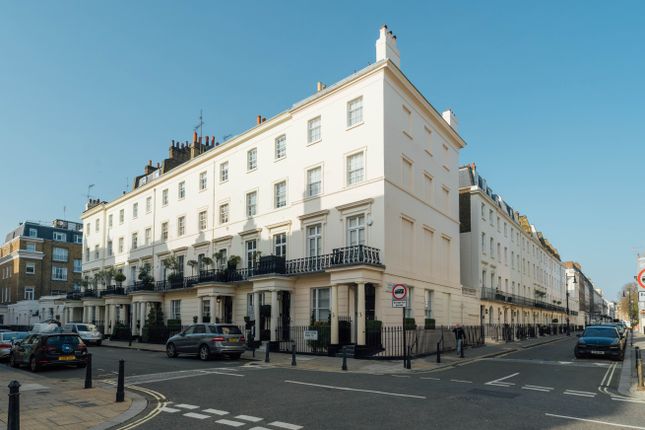 Town house to rent in South Eaton Place, Belgravia