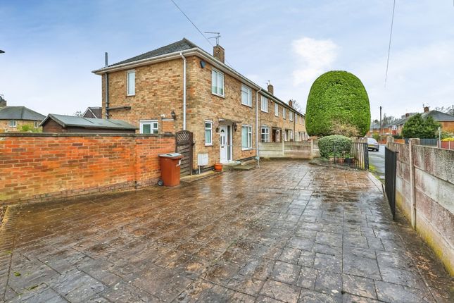 21, Peacock Crescent, Nottinghamshire photo 3