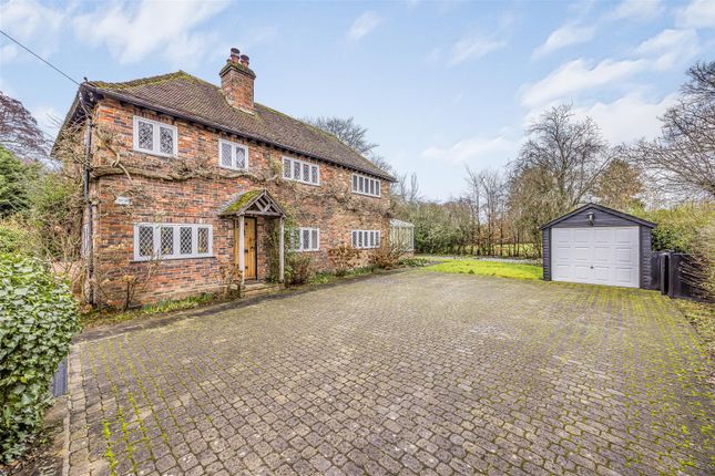 Millmead, Billingshurst Road, Horsham photo 2