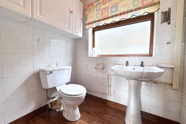 11 Johnson Park, Aberdare photo 4