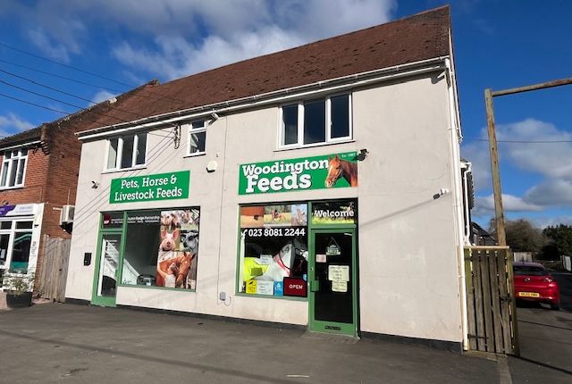Thumbnail Flat to rent in Southampton Road, Cadnam, Southampton