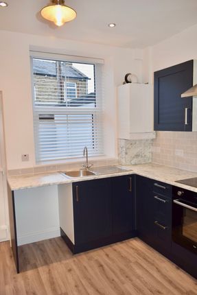 4, Cobden Street , Padiham  photo 4