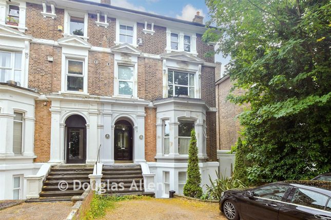 686, High Road, Buckhurst Hill photo 2
