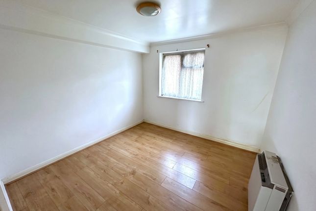 1160, Uxbridge Road, Hayes photo 4