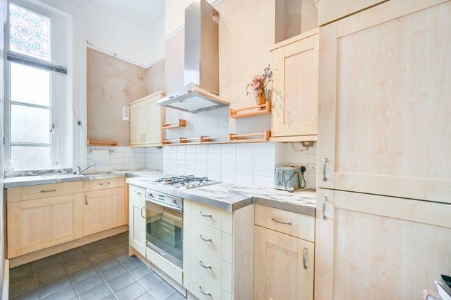 Gloucester Terrace, Lancaster Gate photo 4